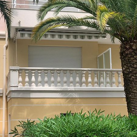 Le Tropical Apartment Frejus Bagian luar foto