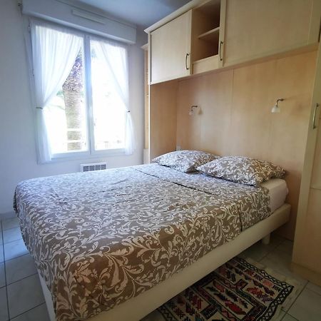 Le Tropical Apartment Frejus Bagian luar foto